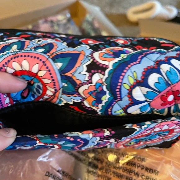 Vera Bradley wallet/wristlet - Picture 9 of 12